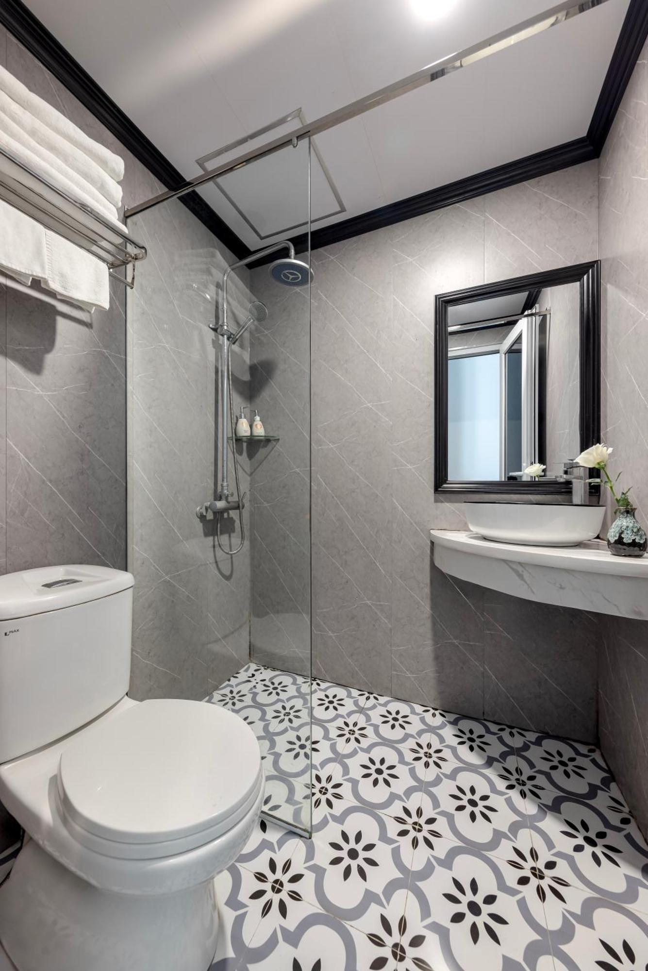 Hanoi Elpis Hotel & Spa Экстерьер фото